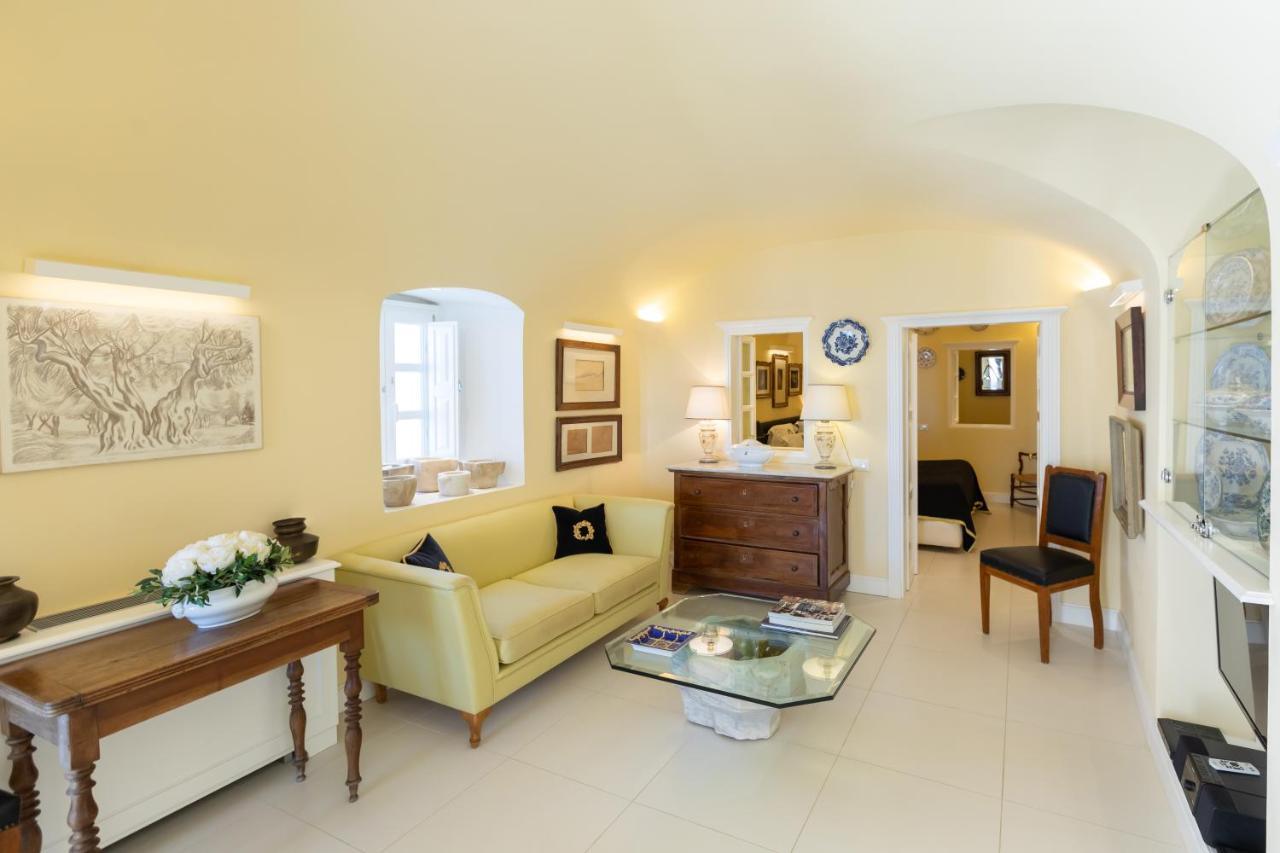 The Tsitouras Collection Hotel ฟิรอสเตฟานี ภายนอก รูปภาพ